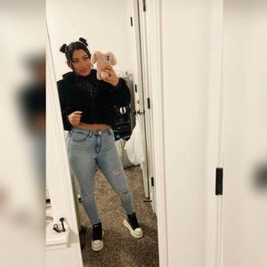 Meet your Posher, Daniela